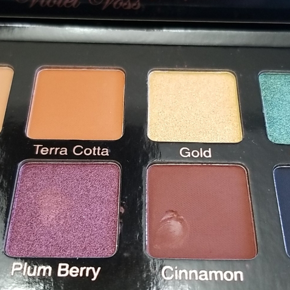 💗 VIOLET VOSS EYE PALETTE - Picture 3 of 6